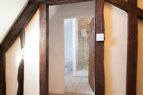 Woodstock Market Place Apartment