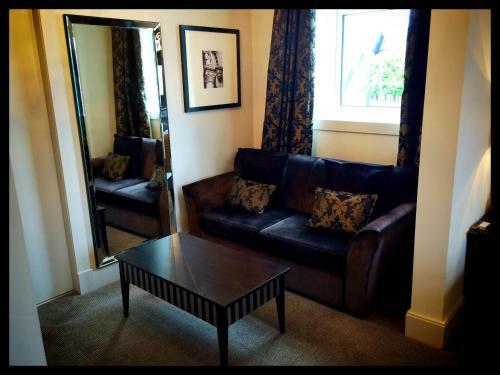 Hostal Hotel Kylestrome Bar & Grill