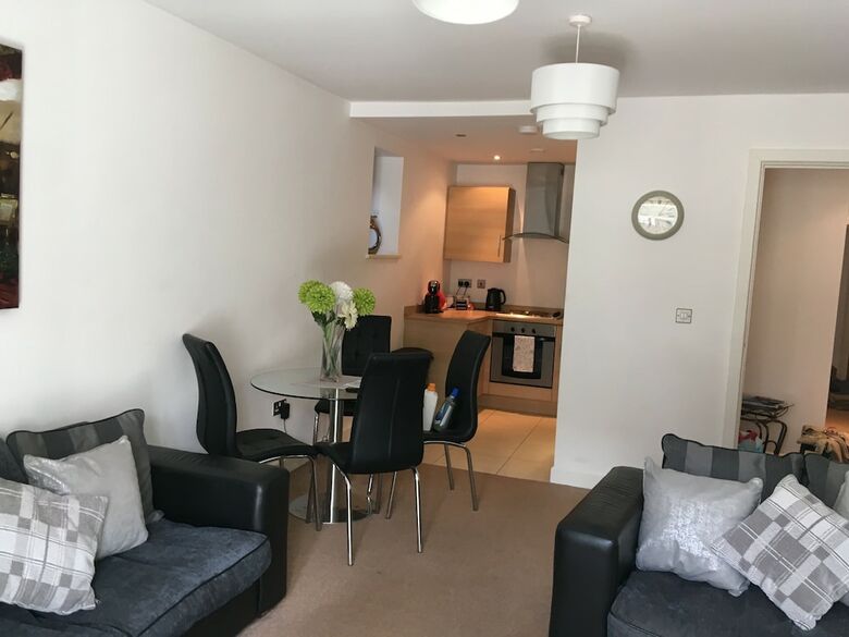 Ashgrove Apartments