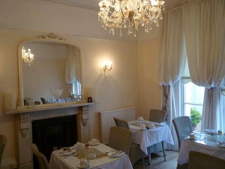 Hostal Linden House