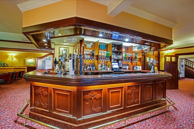 Muthu Fort William Hotel