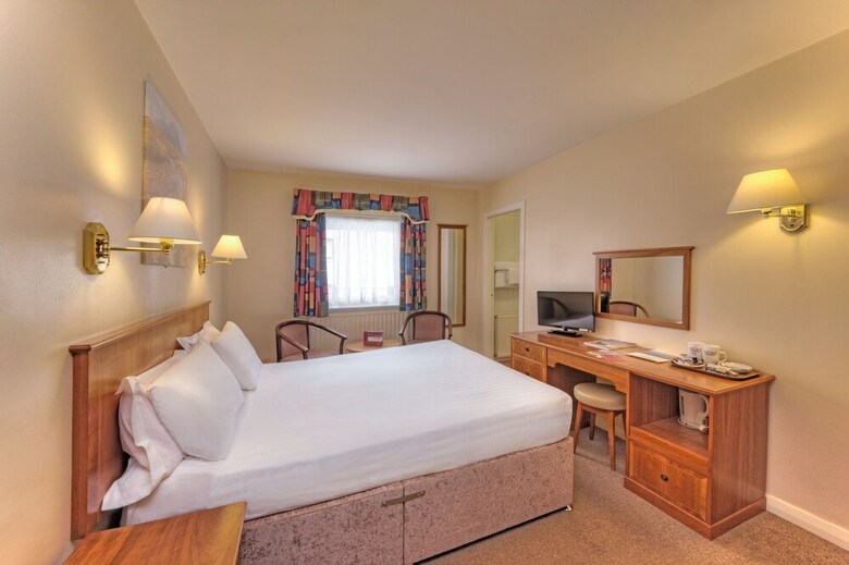 Muthu Fort William Hotel