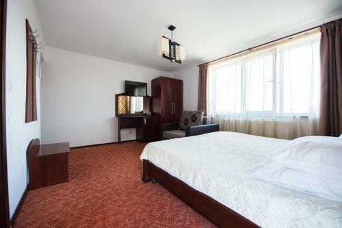 Hostal Pensiunea Casa Cu Flori