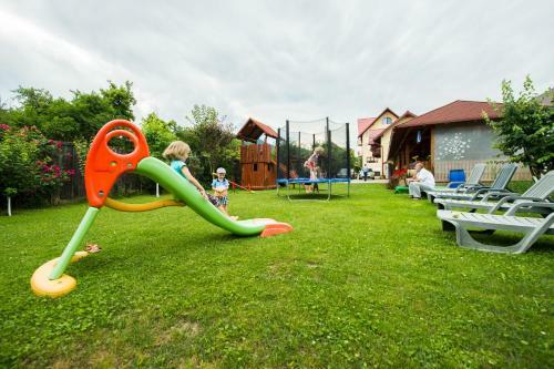 Hostal Pensiunea Casa Cu Flori