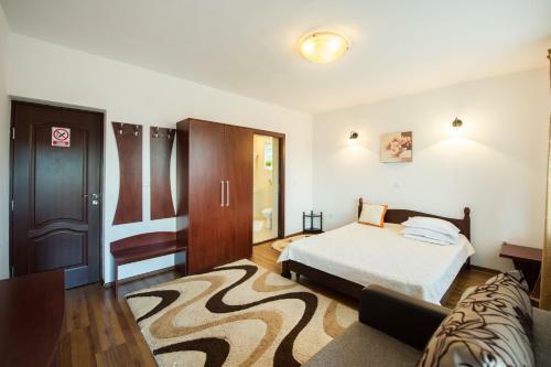 Hostal Pensiunea Casa Cu Flori