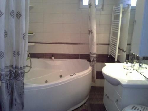 Hostal Pensiunea Atia