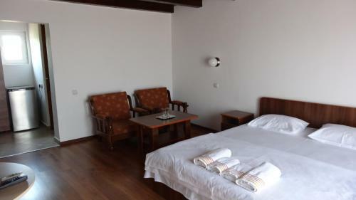 Hostal Vila Calypso Costinesti
