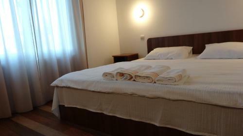 Hostal Vila Calypso Costinesti