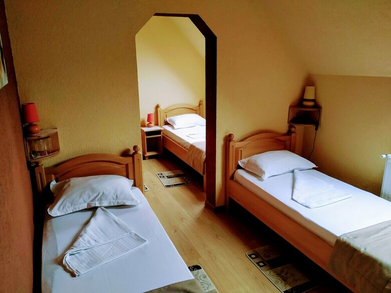 Hostal Venesis House
