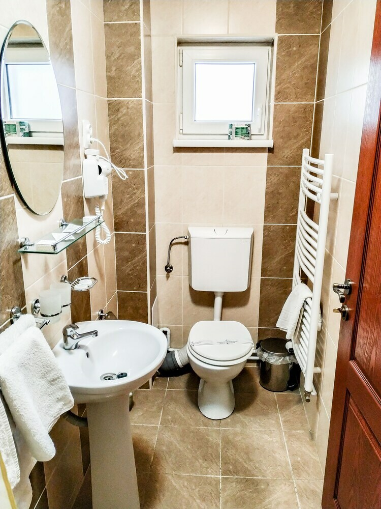 Hostal Venesis House