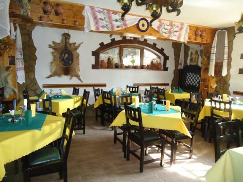 Hostal Pension Crocus