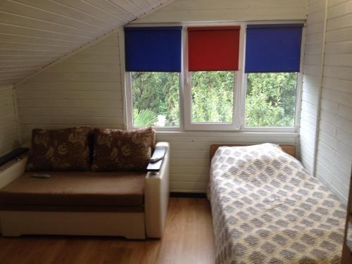 Hostal Guest House On Ulitsa Uchitelskaya