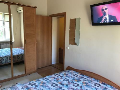 Hostal Guest House On Ulitsa Uchitelskaya
