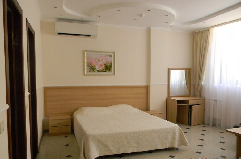 Sokol Hotel
