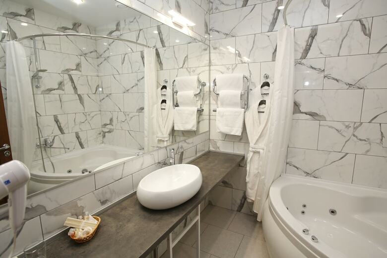 Prestige Hotel Center