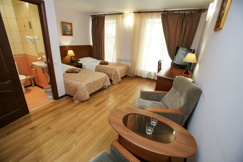 Prestige Hotel Center