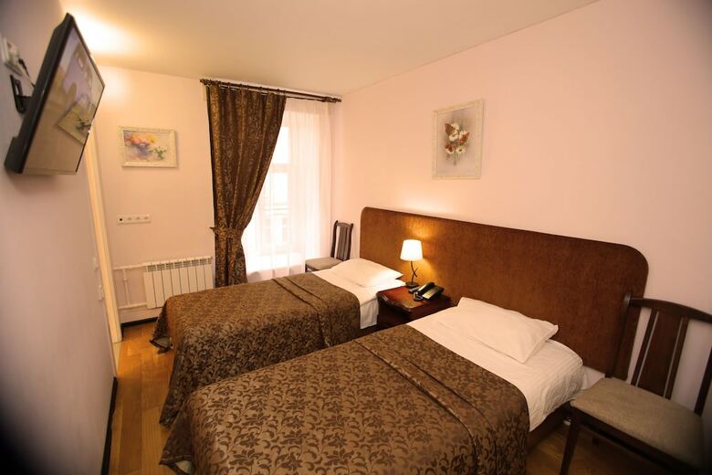Prestige Hotel Center