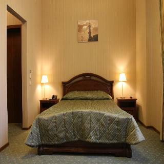 9 Owls Hotel