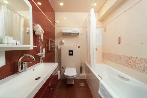 Denart Hotel