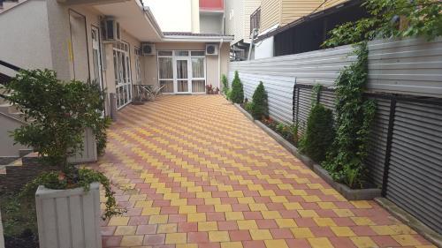 Hostal Guest House On Lenina 170