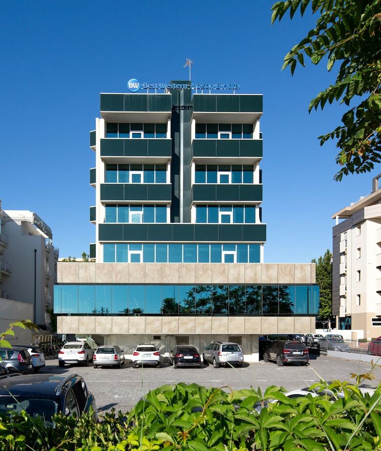 Best Western Maison B Hotel