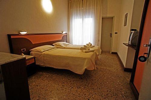 Hotel Artide