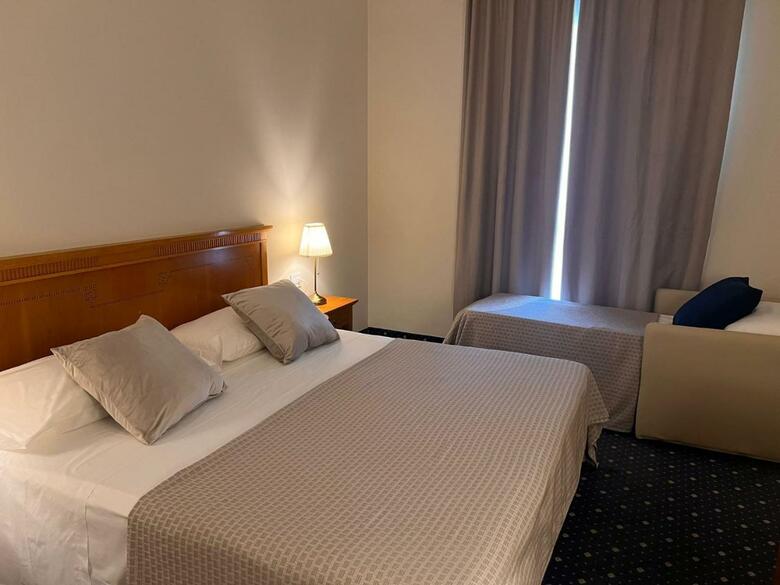 Hotel Dor�