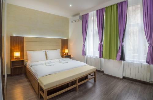 Hostal Central Park Residence