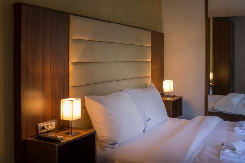 Hostal Central Park Residence