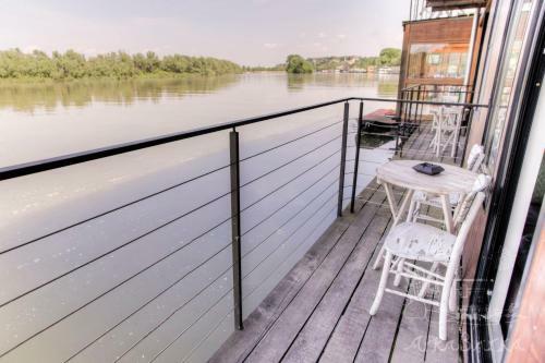 Bed & Breakfast Arkabarka 2- Floating Dream Apartments