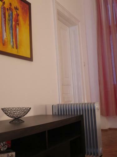 Traveler's Hostel & Apartments