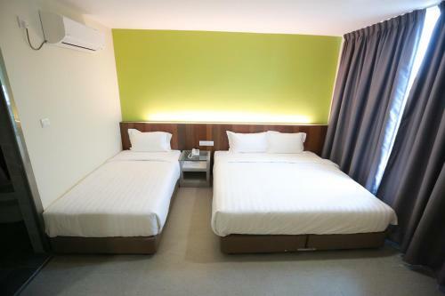 Pantai Regal Hotel