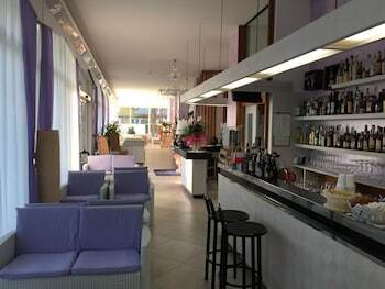 Hotel Sahara