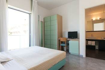 Hotel Sahara