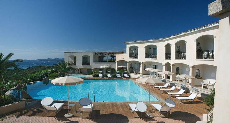 Hotel Petra Bianca