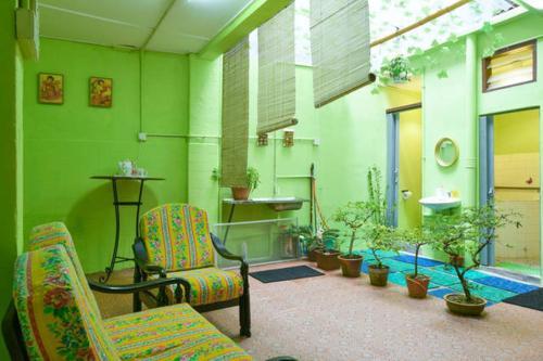 Alice Nyonya House
