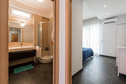 Full Color Apartment Bari