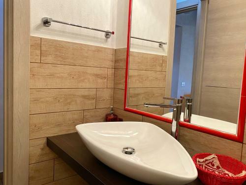 Hostal Gioia Guesthouse