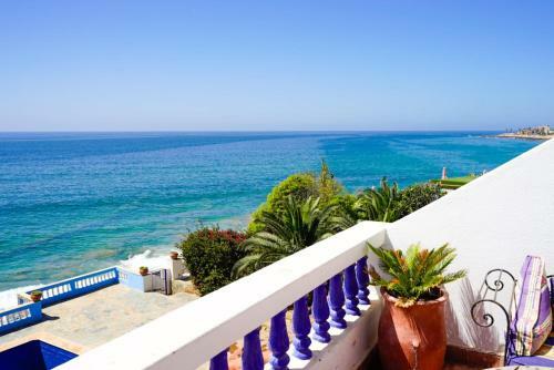 Hostal Oceana Surf Camp