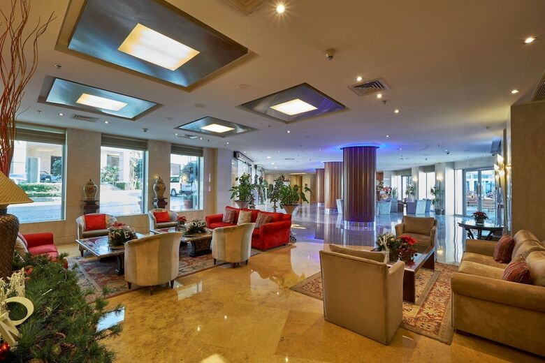 Hotel Coral Beach Resort