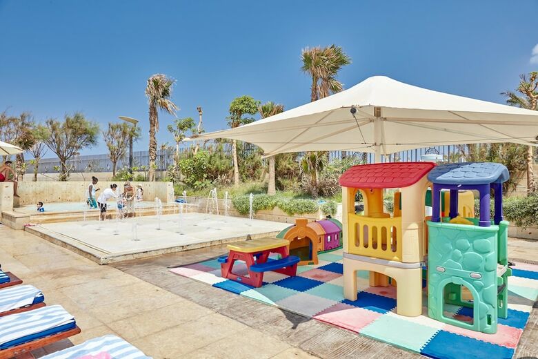 Hotel Coral Beach Resort