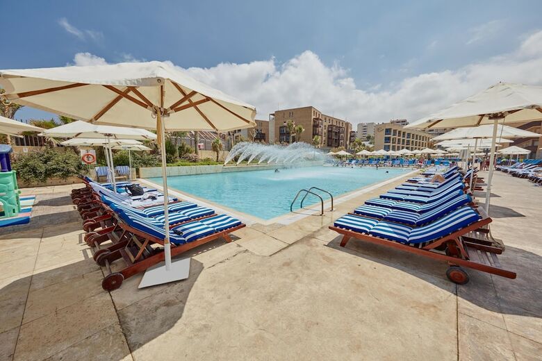 Hotel Coral Beach Resort