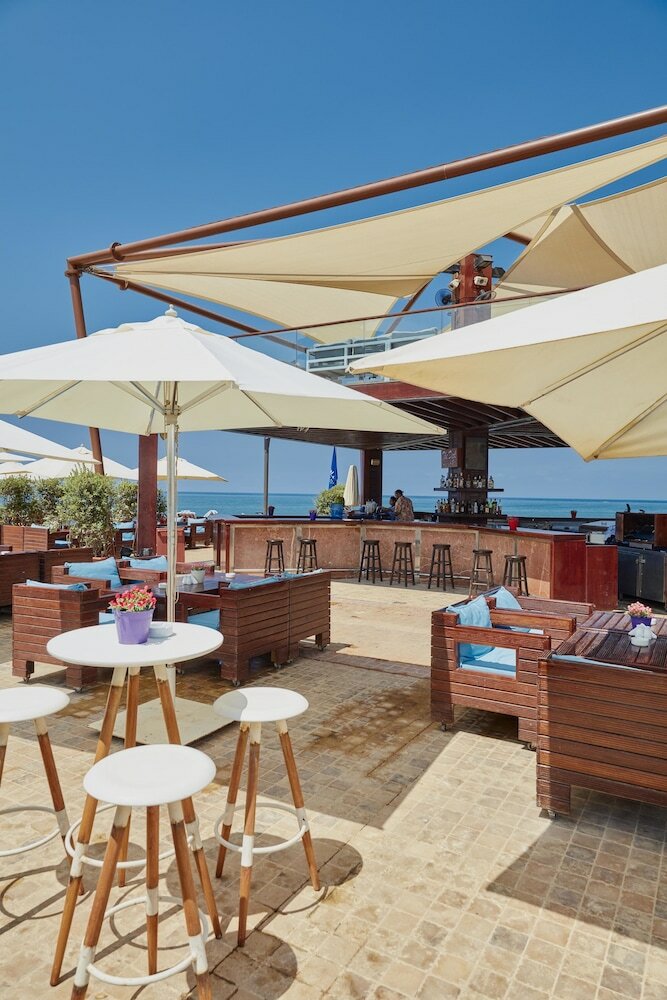 Hotel Coral Beach Resort