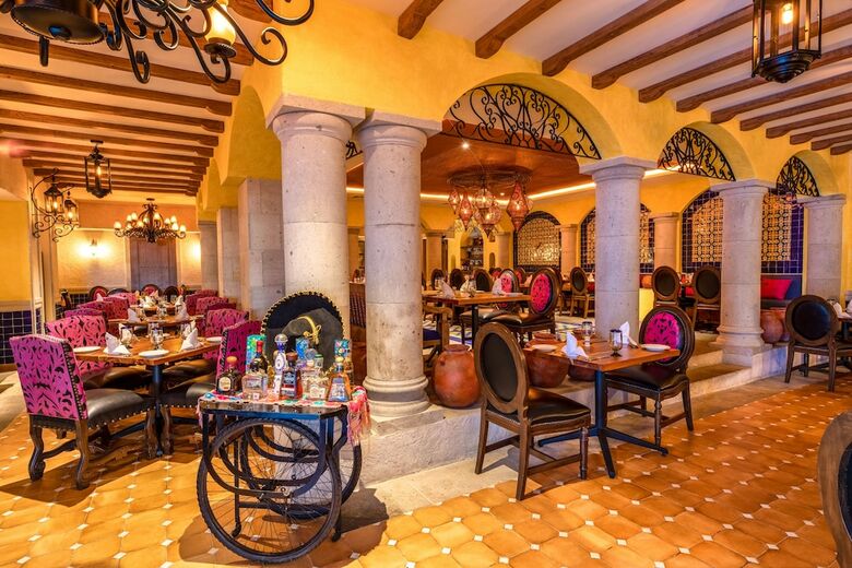 Hotel Wyndham Alltra Cancun - All-inclusive Resort