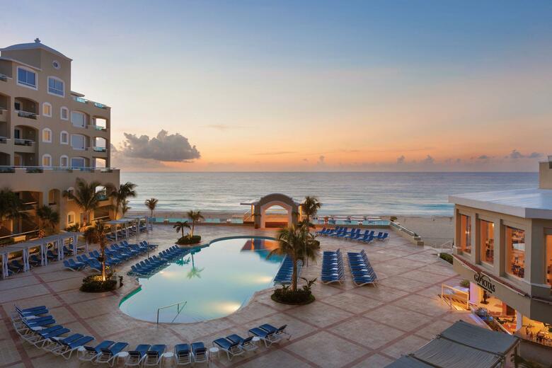 Hotel Wyndham Alltra Cancun - All-inclusive Resort