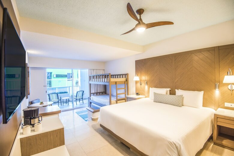 Hotel Wyndham Alltra Cancun - All-inclusive Resort