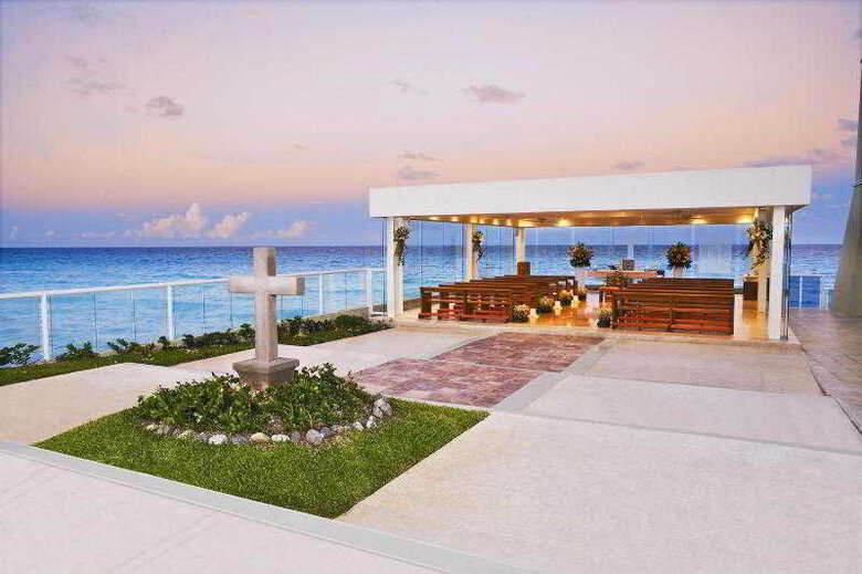Hotel Wyndham Alltra Cancun - All-inclusive Resort