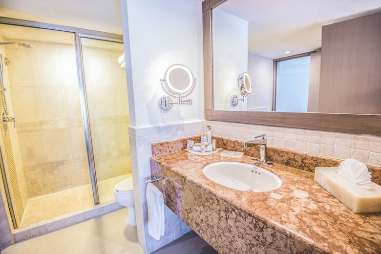 Hotel Wyndham Alltra Cancun - All-inclusive Resort