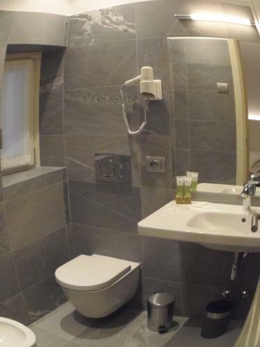 Hotel Albergo Ristorante Dongo