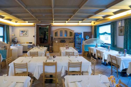 Hotel Albergo Alpino